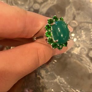 Fabulous vintage silver & green ring